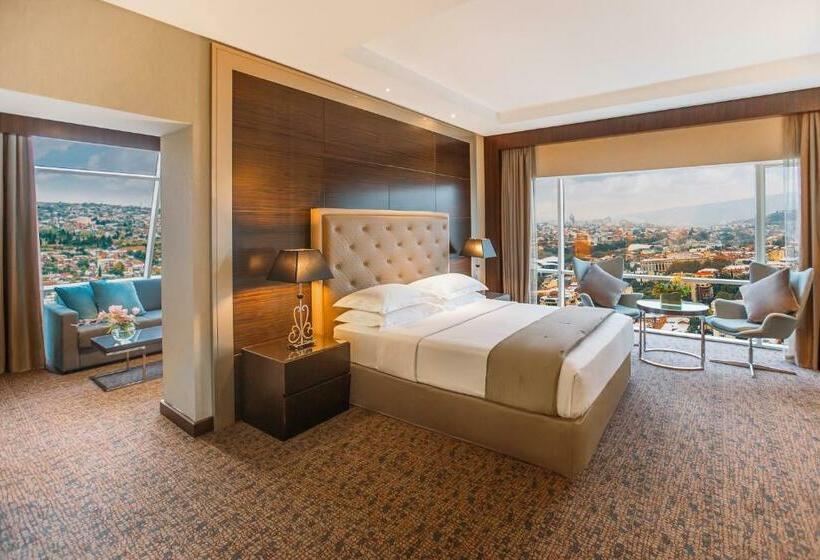 デラックススイート, The Biltmore  Tbilisi