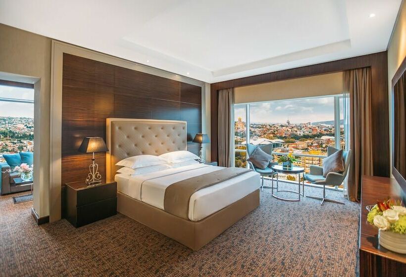 デラックスルーム, The Biltmore  Tbilisi