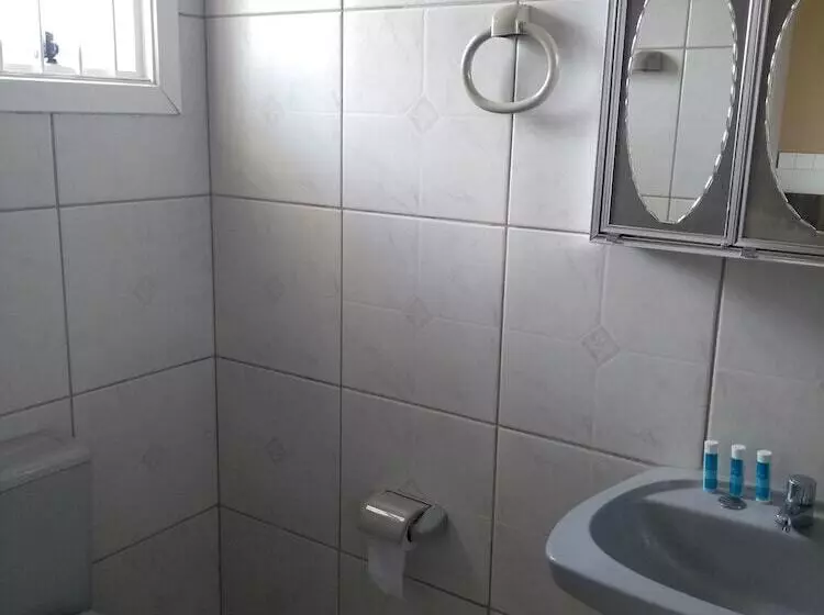 Standard Kolmen Hengen Huone, Ville House Hotel Canoas