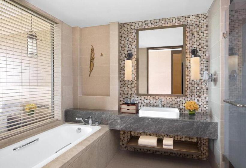 Номер Стандарт с Балконом Вид на Сад, Marriott Resort Xiangshui Bay
