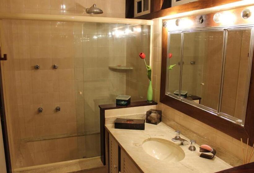 اتاق لوکس, Casa Do Fachoalto