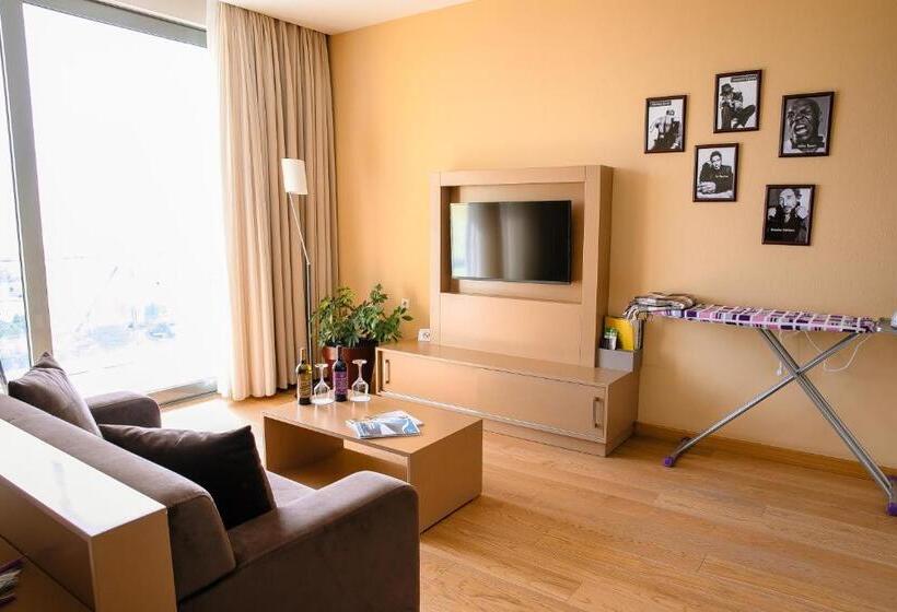 استودیوی استاندارد با چشمانداز دریا, Homebridge Hotel Apartments