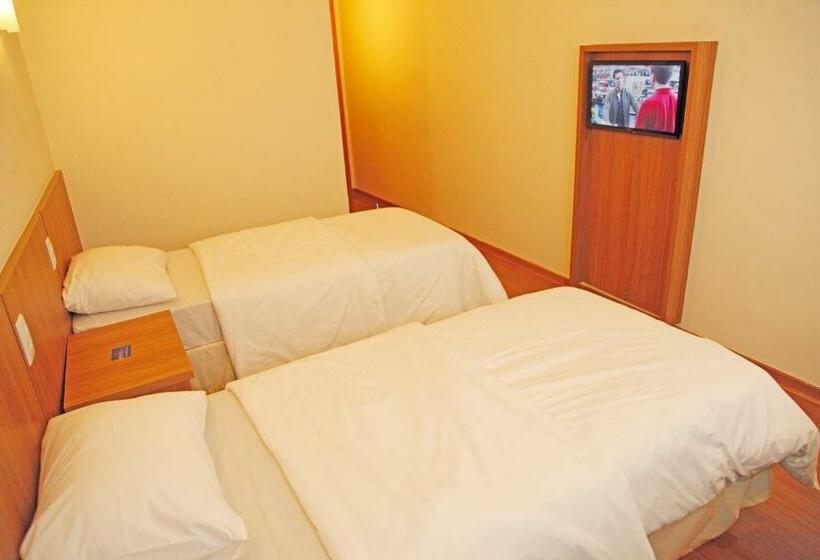 غرفة قياسية لذوى الاحتياجات الخاصة, Bernal Hotel Econômico