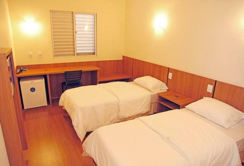 스탠다드 싱글 룸, Bernal Hotel Econômico