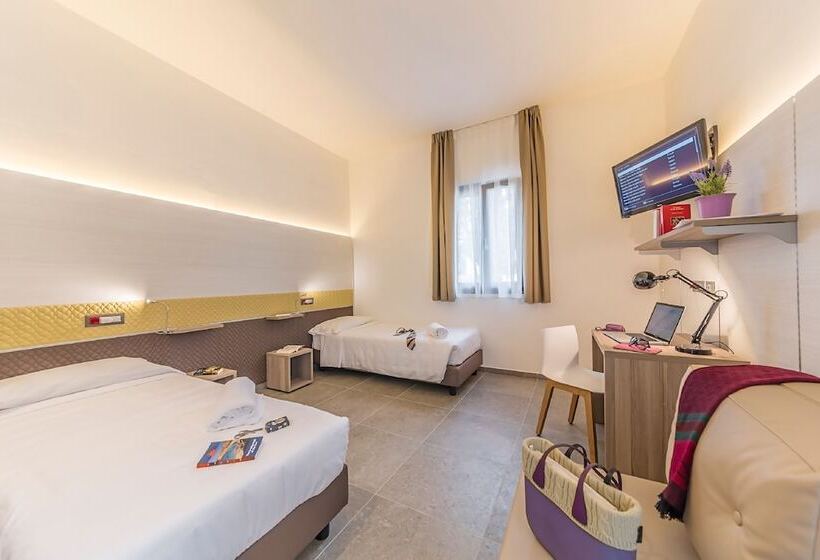 标准间, Camplus Palermo