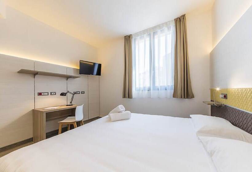 标准间, Camplus Palermo