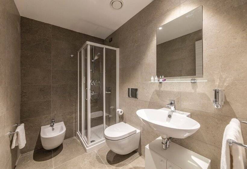 标准间, Camplus Palermo