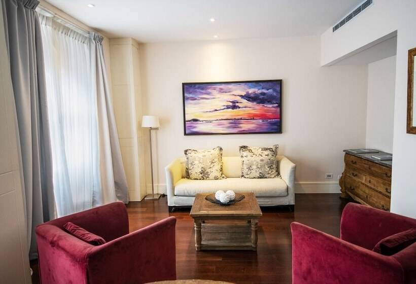 프레지덴셜 스위트, Central Hotel Panama Casco Viejo
