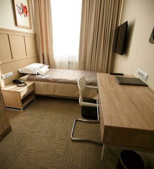 اتاق استاندارد یک نفره, Green Which