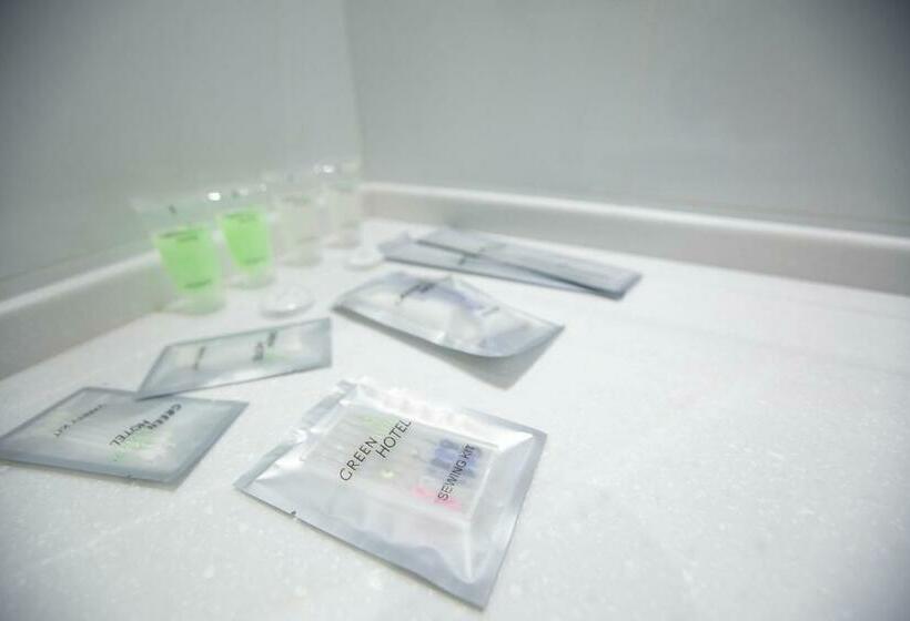 اتاق استاندارد یک نفره, Green Which