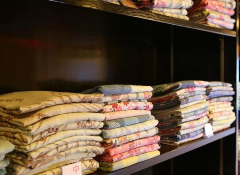 غرفة ديلوكس, Kameya Honten