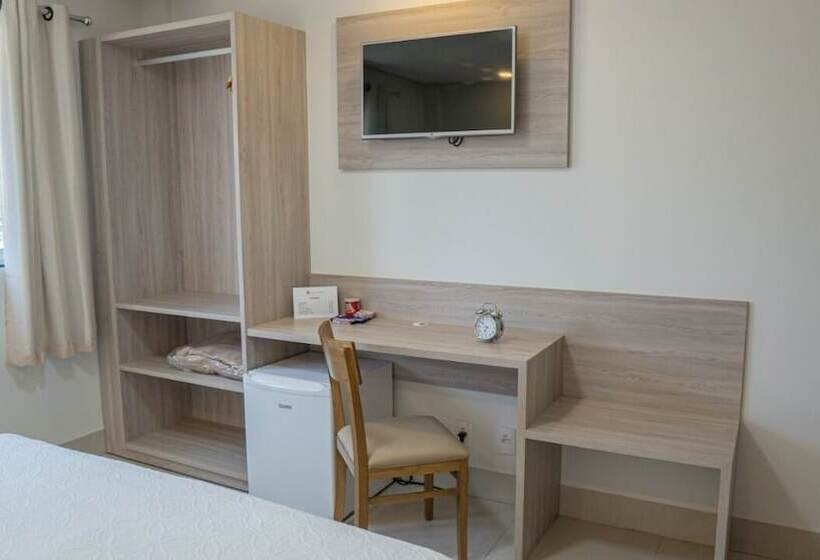 수피리어 룸, Oiti Hotel   By Up