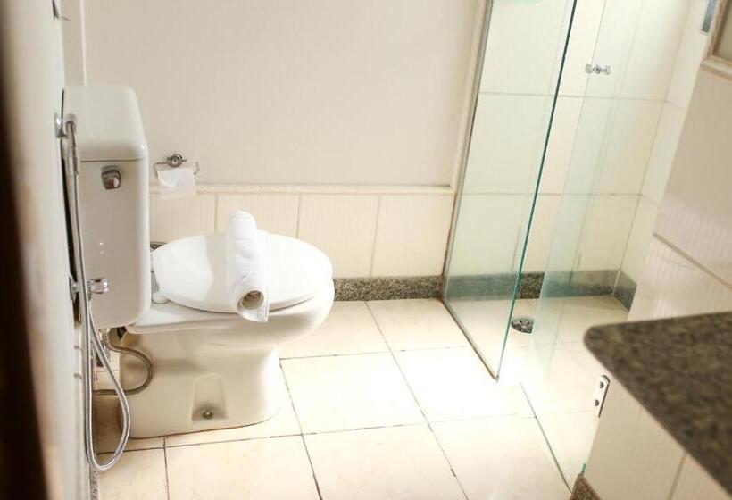 四人豪华间, Palace