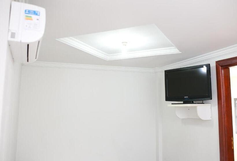 四人豪华间, Palace