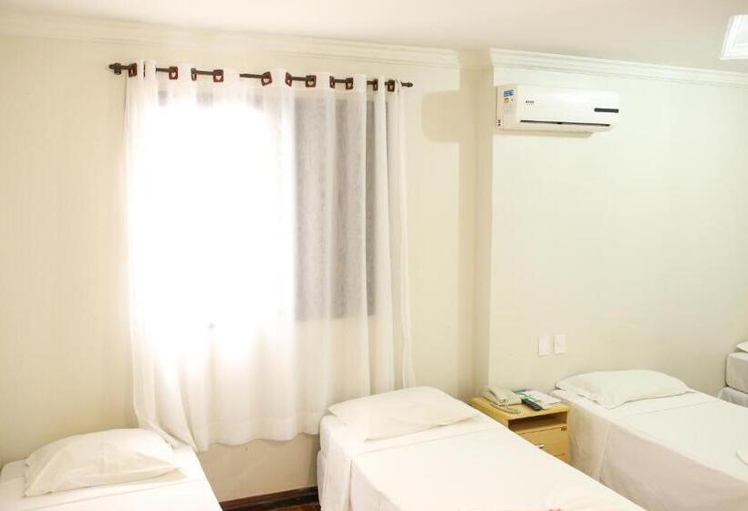 四人豪华间, Palace