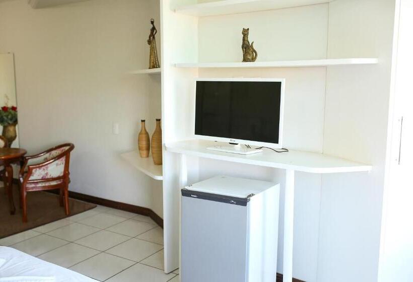 标准单人间, Palace