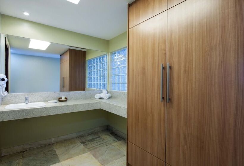 豪华套房, Pontal De Ubu