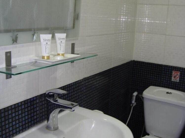 اتاق استاندارد یک نفره, Rafi Hotel Amman