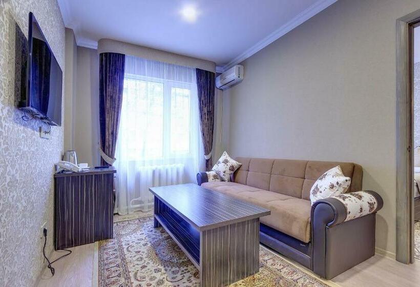 سوییت, Resident Hotel Almaty