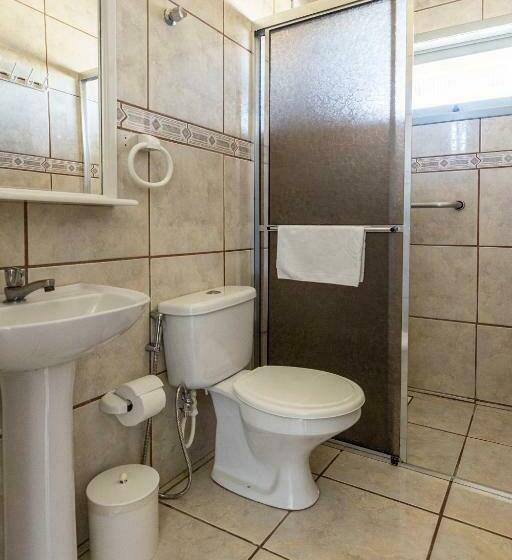 Пятиместный Стандартный Номер, Rondinha