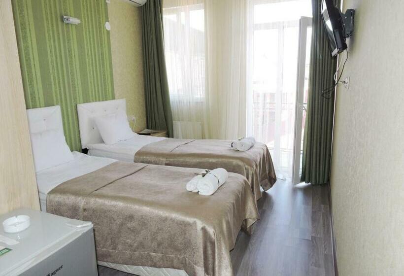 اتاق استاندارد با بالکن, Green Villa