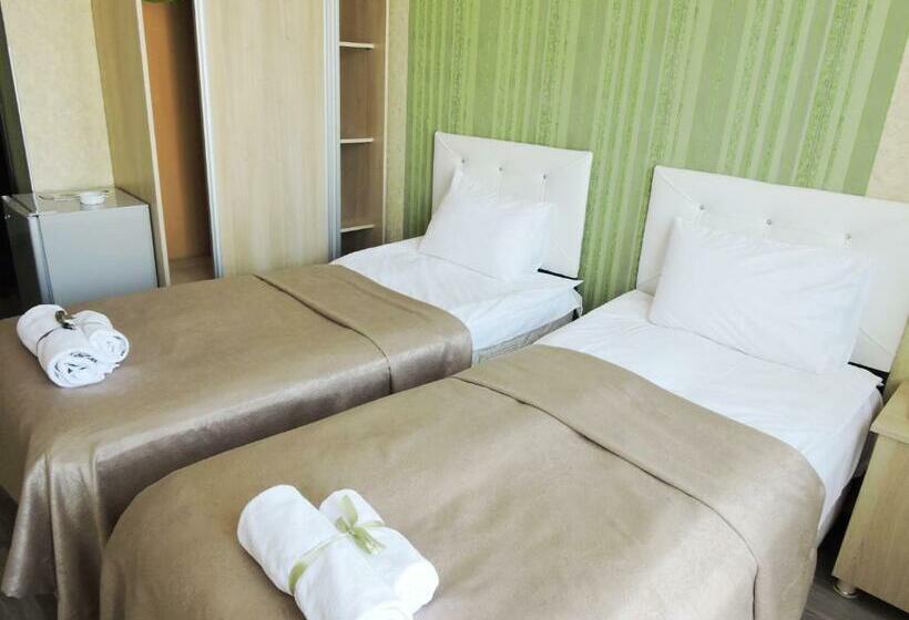 اتاق استاندارد با بالکن, Green Villa