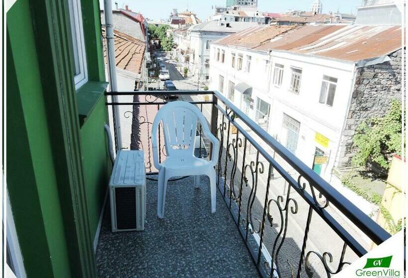 اتاق استاندارد با بالکن, Green Villa