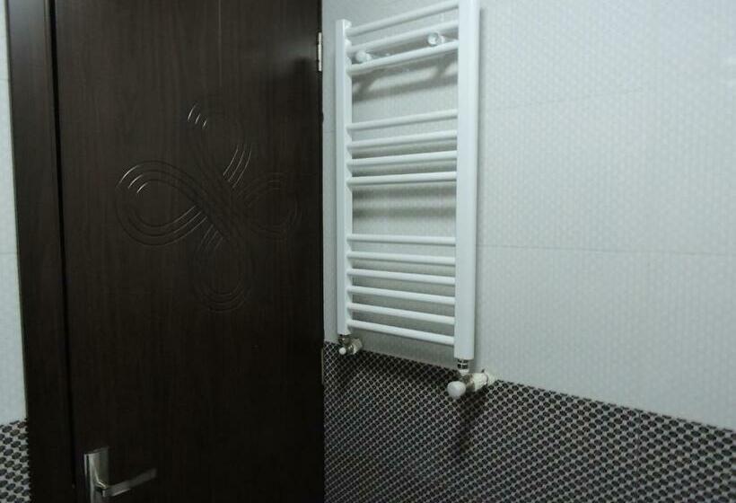 اتاق استاندارد با بالکن, Green Villa