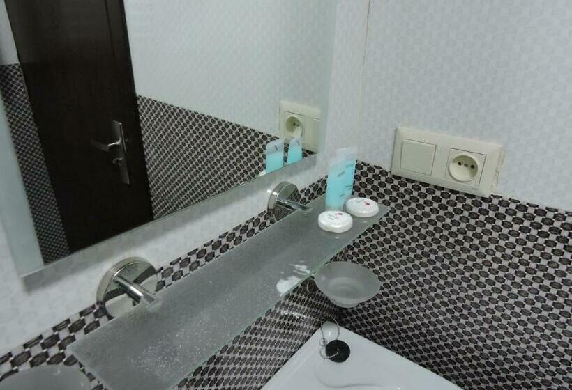 اتاق استاندارد با بالکن, Green Villa