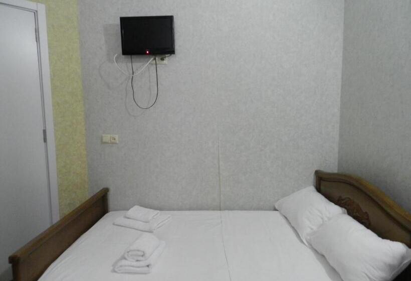 اتاق اکونومی, Green Villa