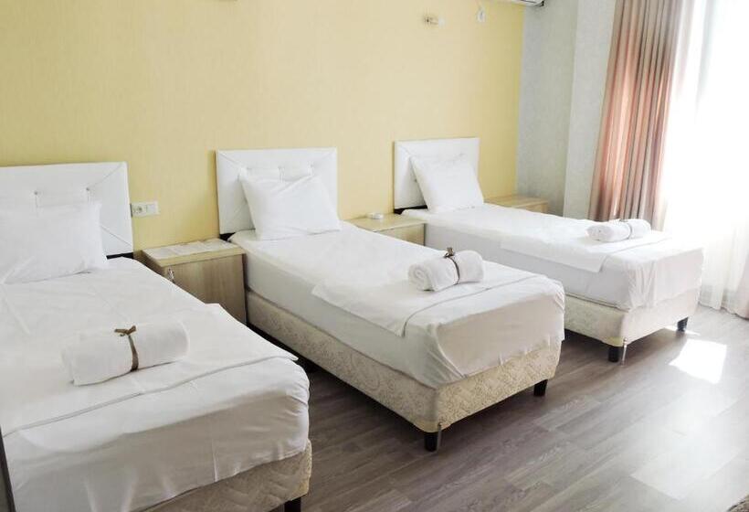 سوییت خانوادگی, Green Villa