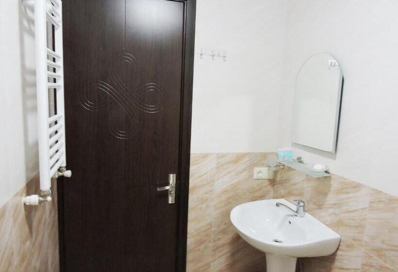 سوییت خانوادگی, Green Villa