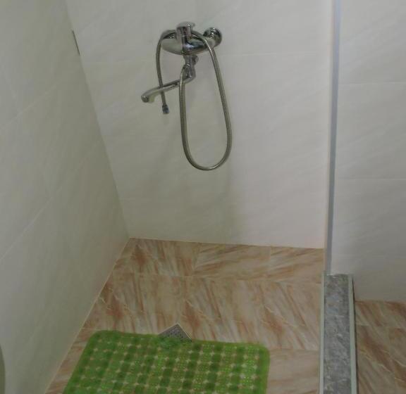 سوییت خانوادگی, Green Villa