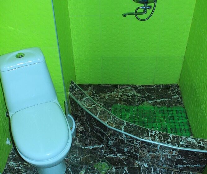 اتاق اکونومی, Green Villa