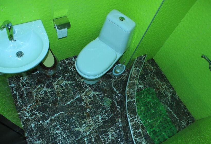 اتاق اکونومی, Green Villa