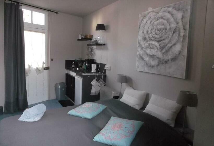 スタンダードスタジオ, La Grange En Champagne