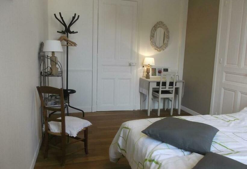 スタンダードルーム, La Grange En Champagne