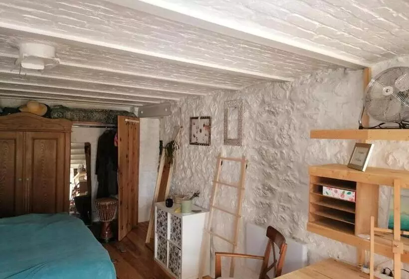 １ベッドルームアパートメント, La Grange En Champagne