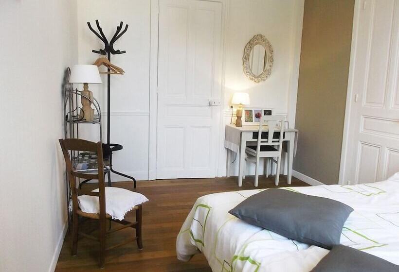 スタンダードルーム, La Grange En Champagne