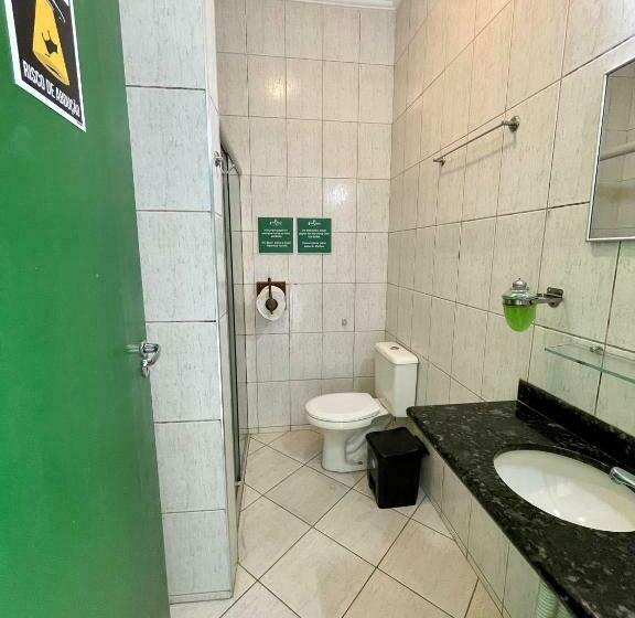 스탠다드 4인용 룸 바다전망, Green Haven Hostel