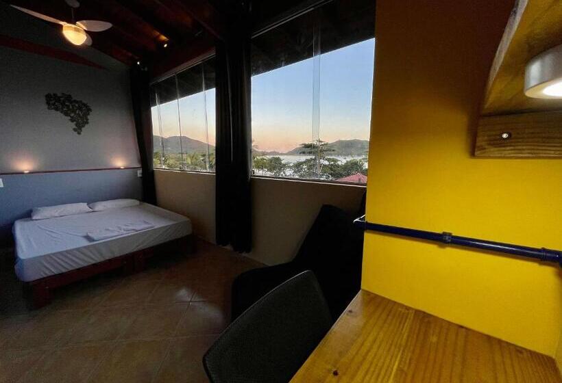 스탠다드 룸 바다 전망, Green Haven Hostel