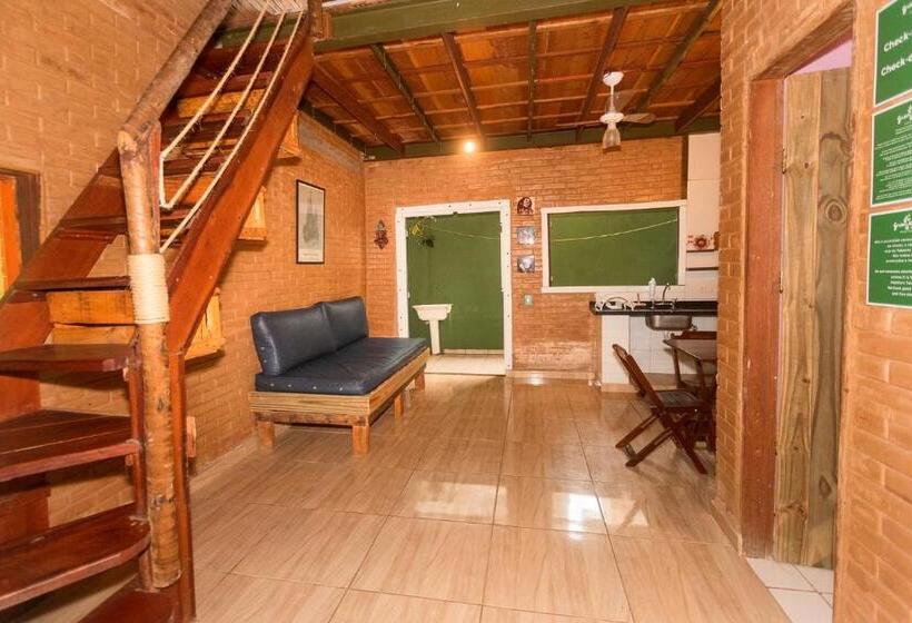 오두막, Green Haven Hostel