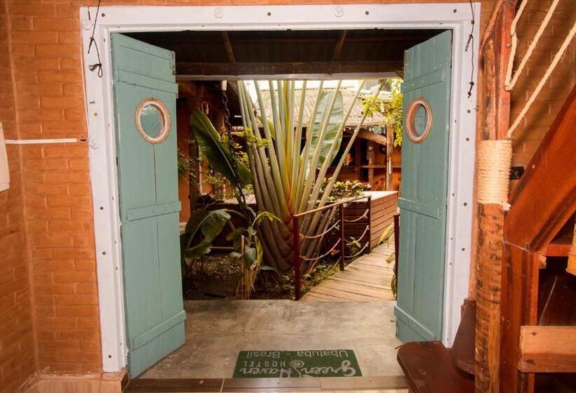 오두막, Green Haven Hostel