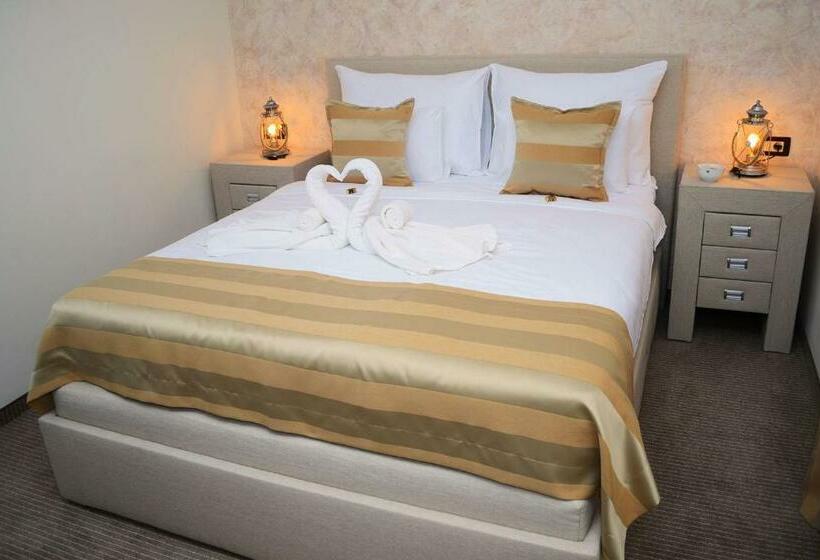 اتاق لوکس, Helada