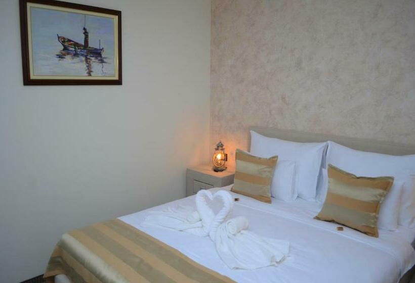 اتاق لوکس, Helada