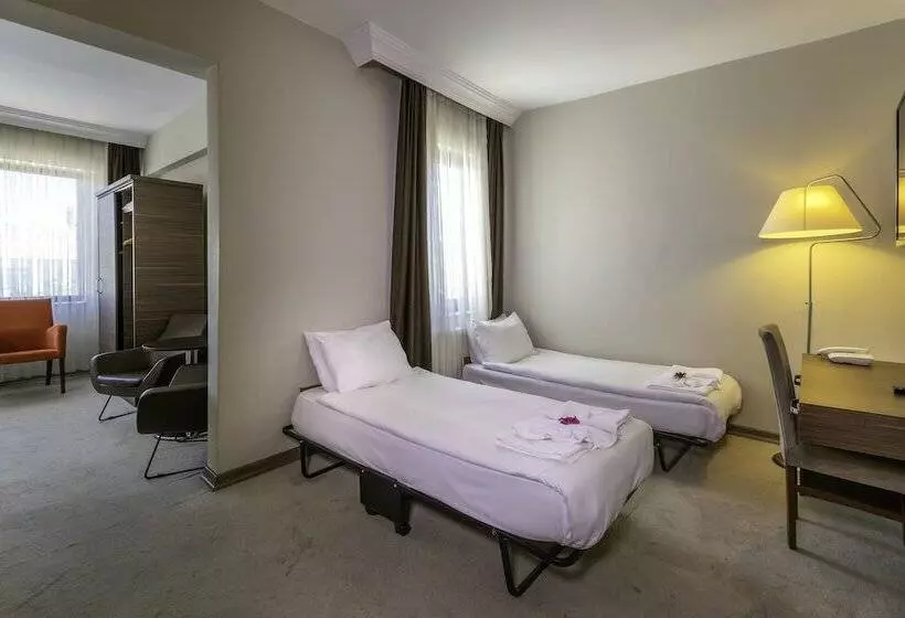 Sviitti, Janet Hotel 1