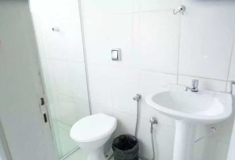 اتاق استاندارد, Mônaco