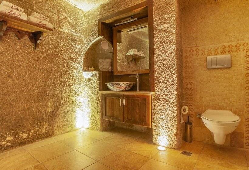 غرفة قياسية, Ottoman Cave Suites