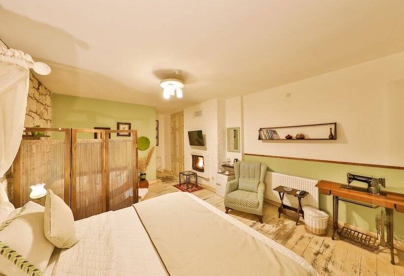 חדר דלוקס עם מרפסת טרסה, Palas Alaçatı   Adult Only