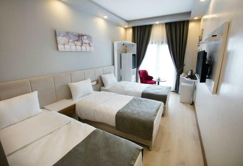 اتاق لوکس سه تخته, Royal İnci